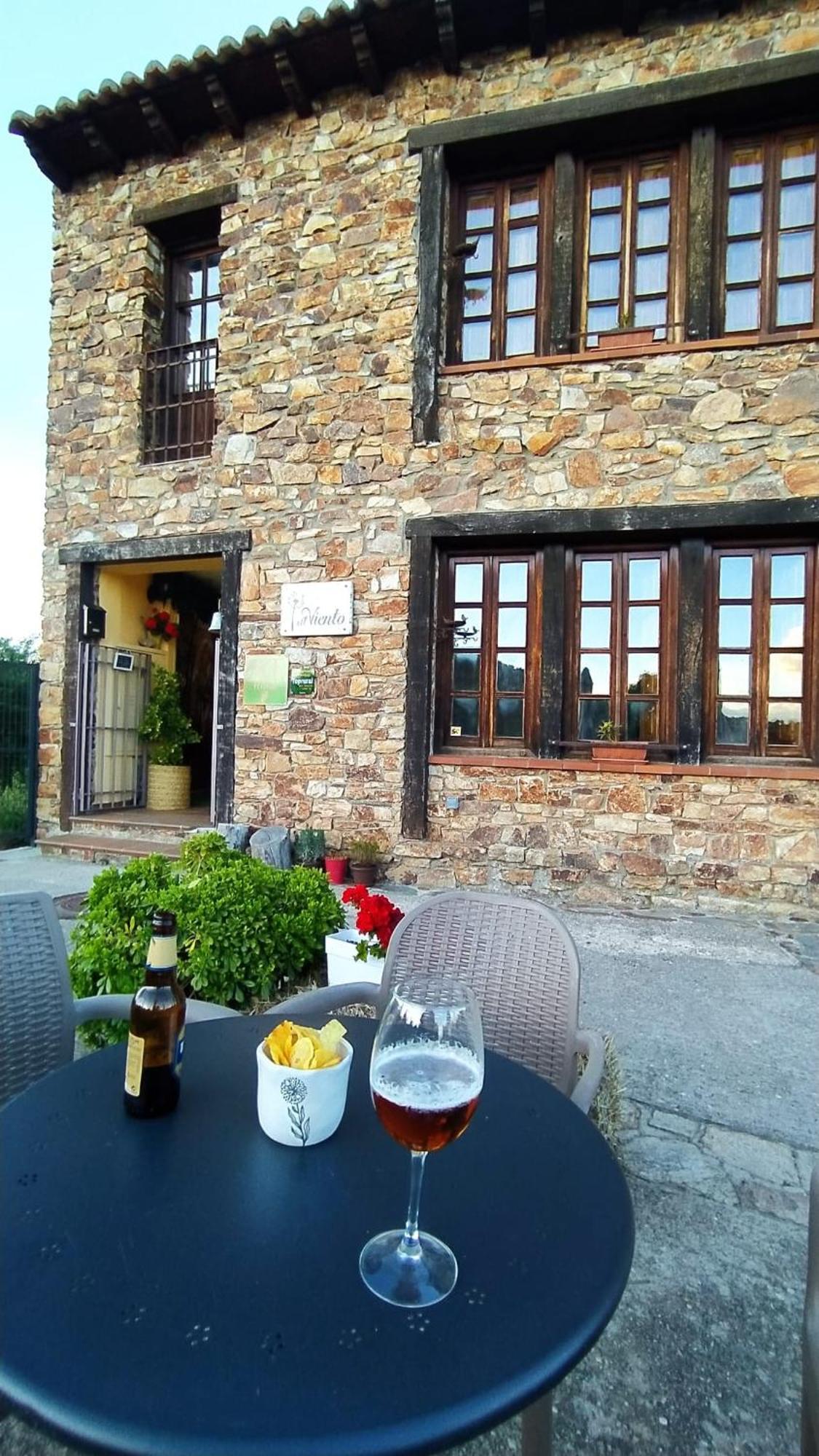 Al Viento, Alojamiento & Turismo Rural Pradena Del Rincon Bagian luar foto