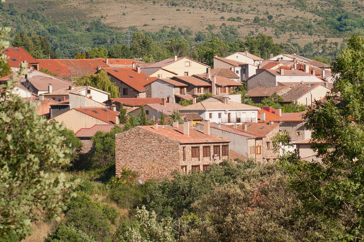 Al Viento, Alojamiento & Turismo Rural Pradena Del Rincon Bagian luar foto